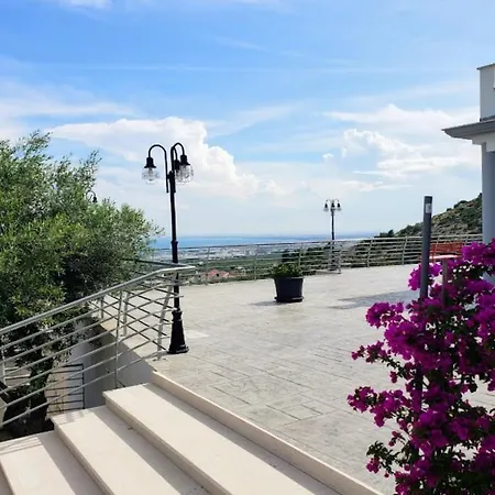 Villa Terrazza Sul Golfo Monte Sant'Angelo Exterior photo